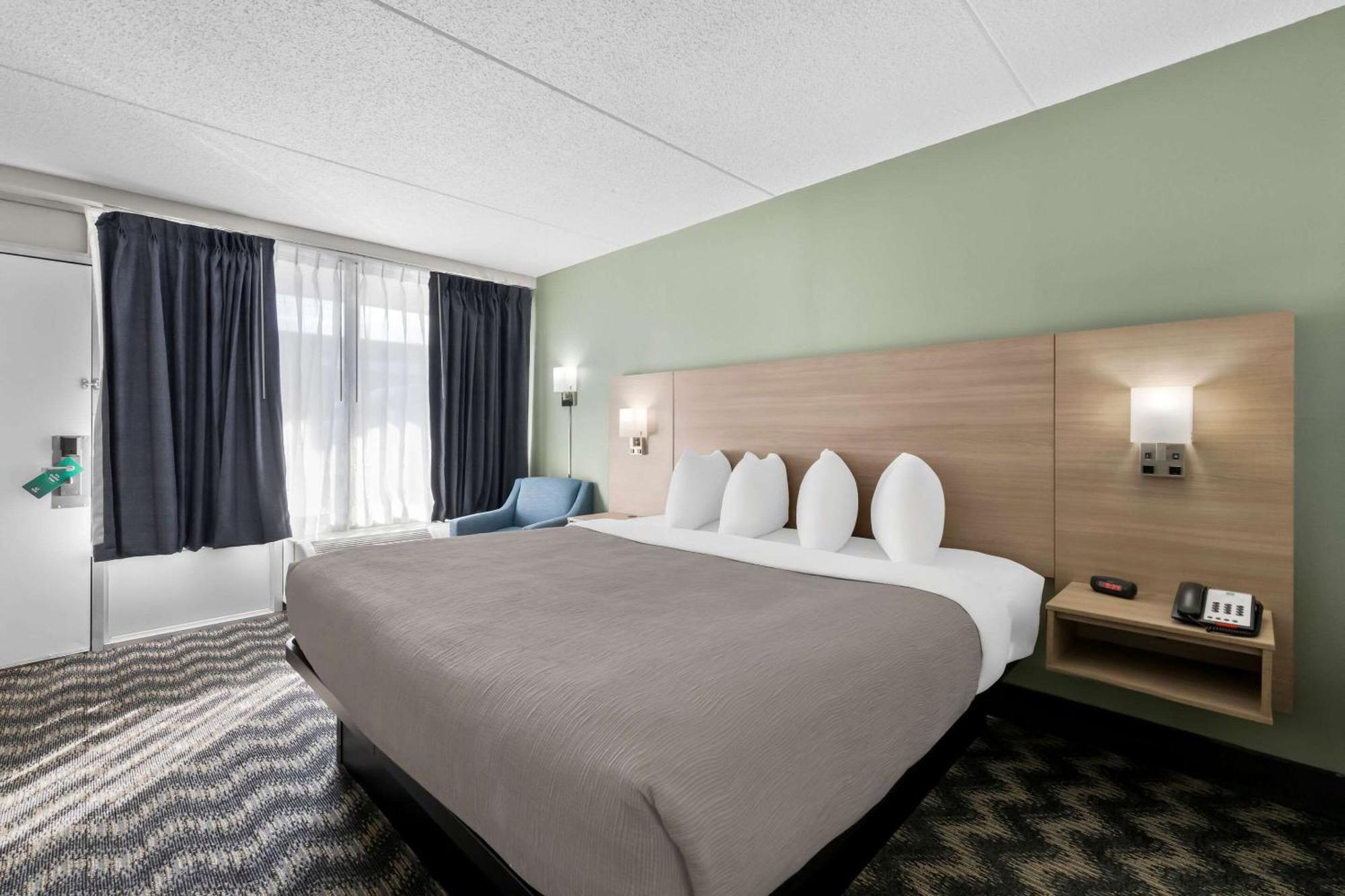 Quality Inn Nashville - Opryland Area Екстериор снимка