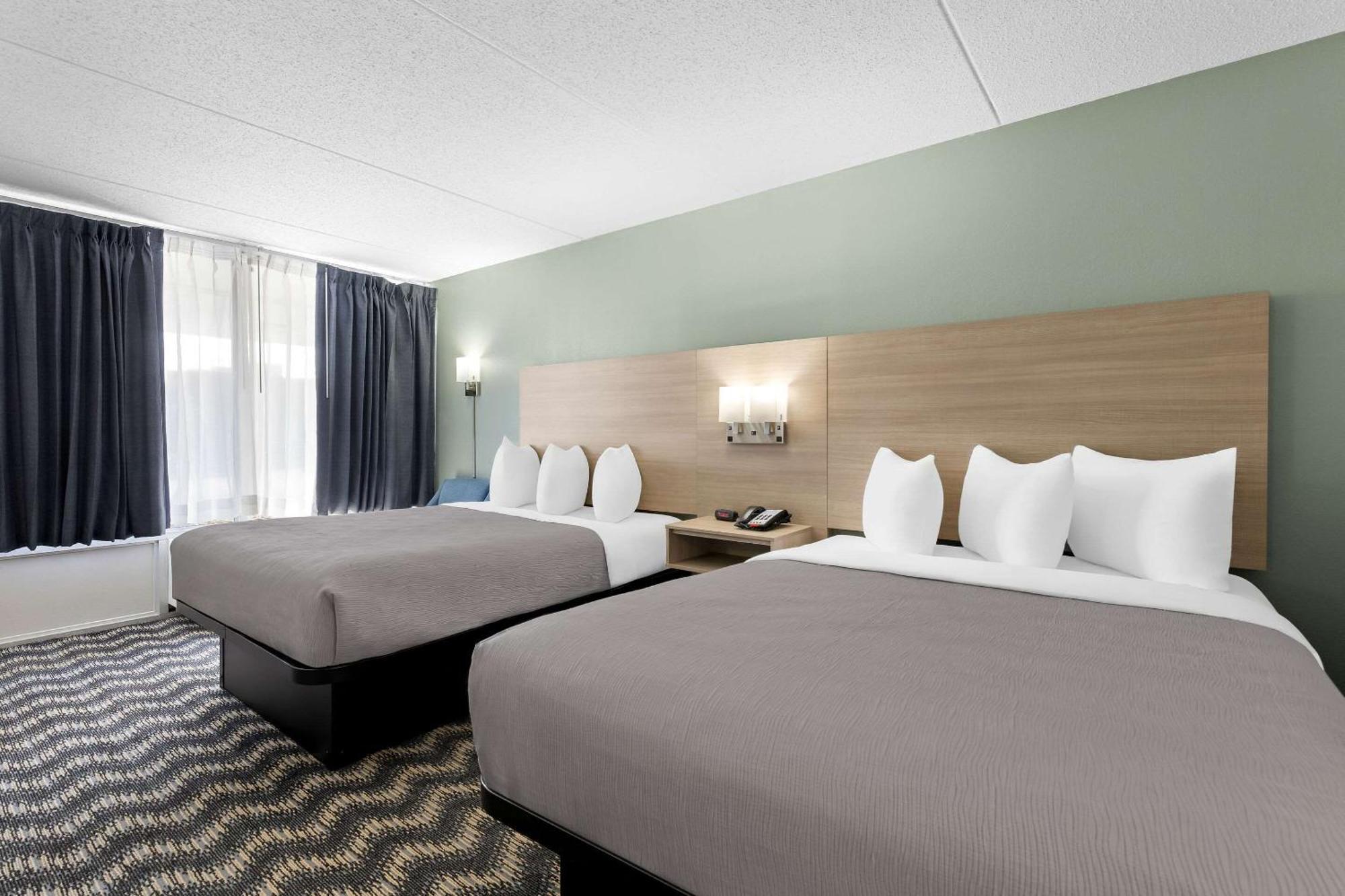 Quality Inn Nashville - Opryland Area Екстериор снимка